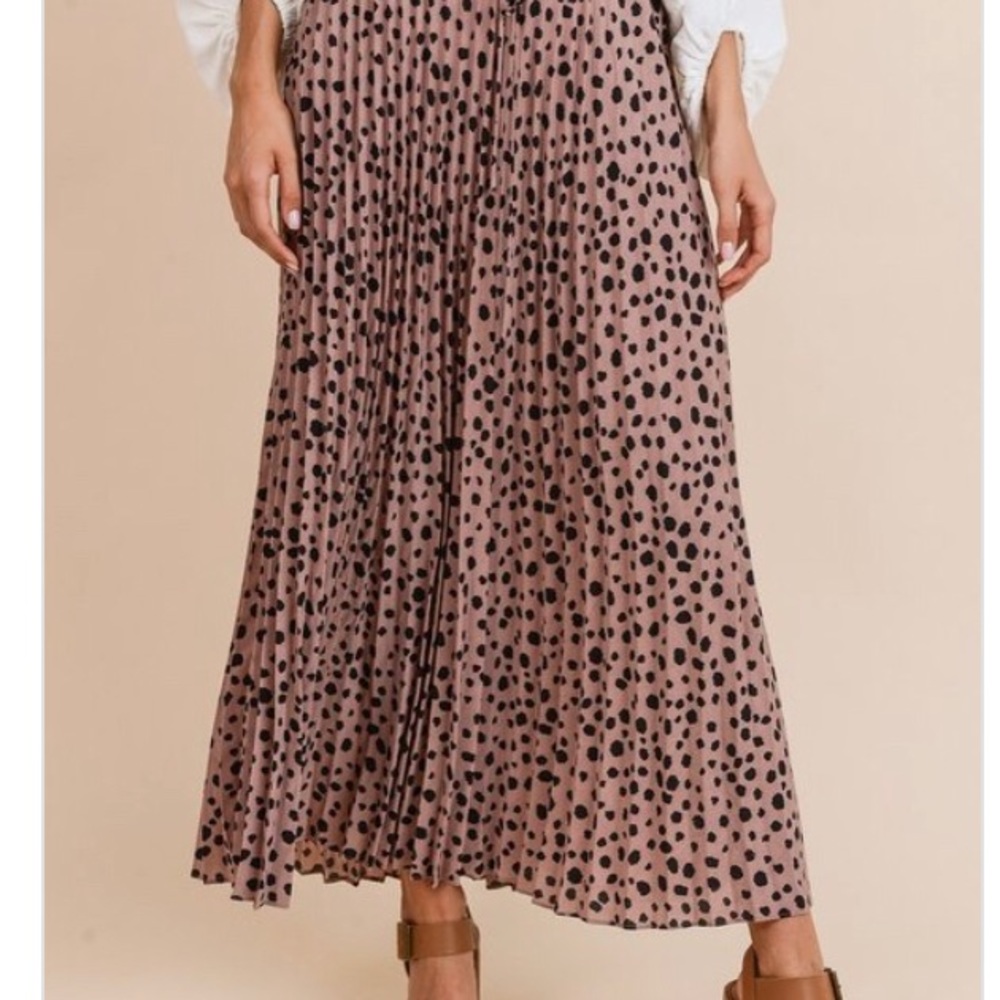 Mauve Maxi Skirt - Picture 2 of 6